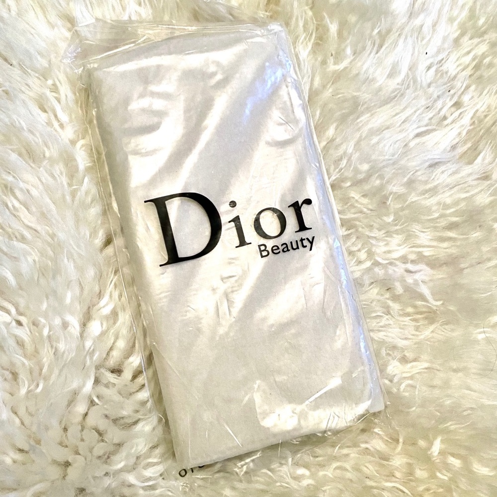 Dior makeup/ jewelry holder